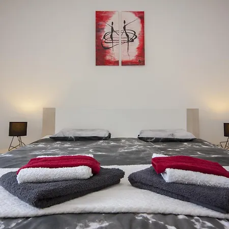 Sea And Sun Apartment *